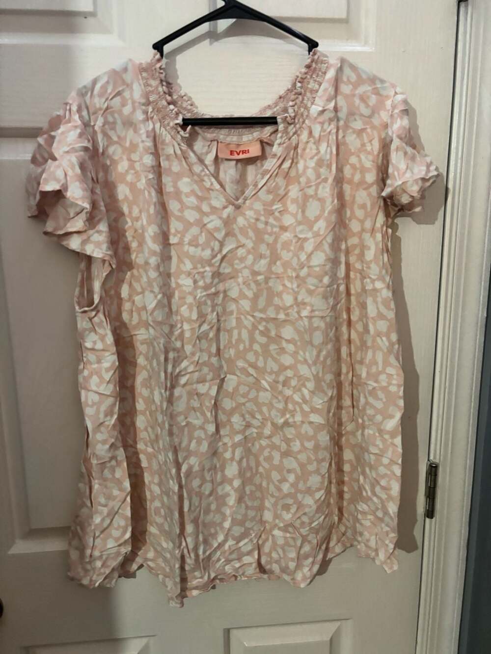 Evri Pink Leopard Print V-Neck Ruffle Short Sleeve Blouse 2X